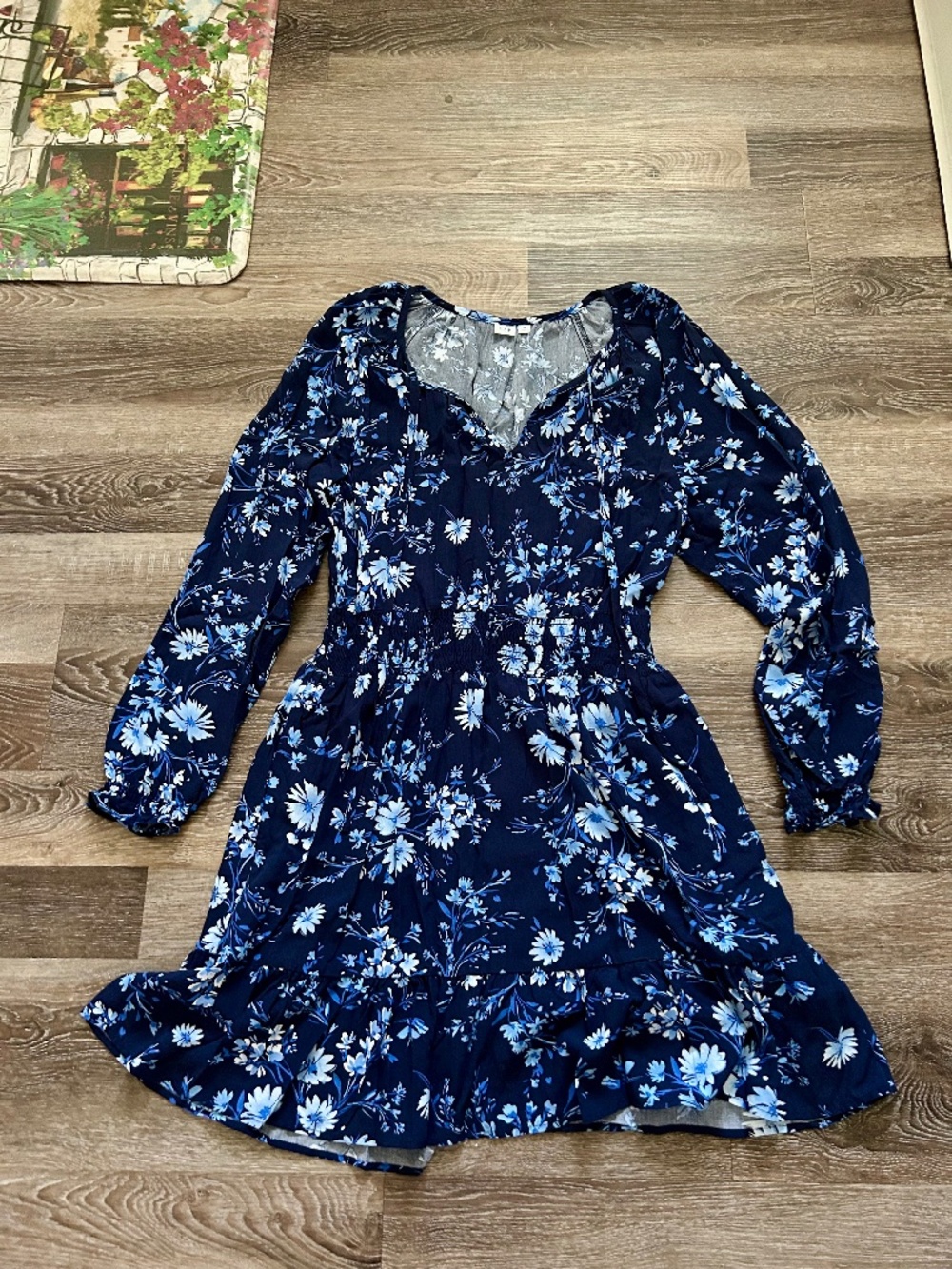 GAP Relaxed Smocked Split neck Long Sleeve Mini Dress Sz Medium Floral